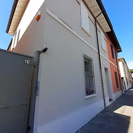 Alojamento de Acomodação e Pequeno-almoço Al N.10 3*